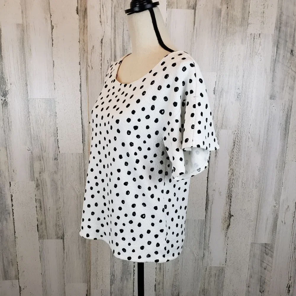 Postmark Abstract Polka Dot Top Size Small